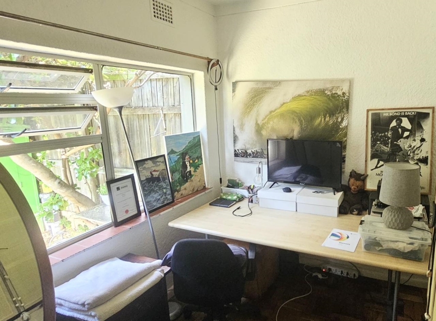2 Bedroom Property for Sale in Sea Point Western Cape